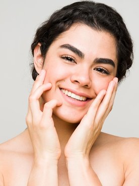 Como evitar espinhas? Confira 5 dicas para tratar acne