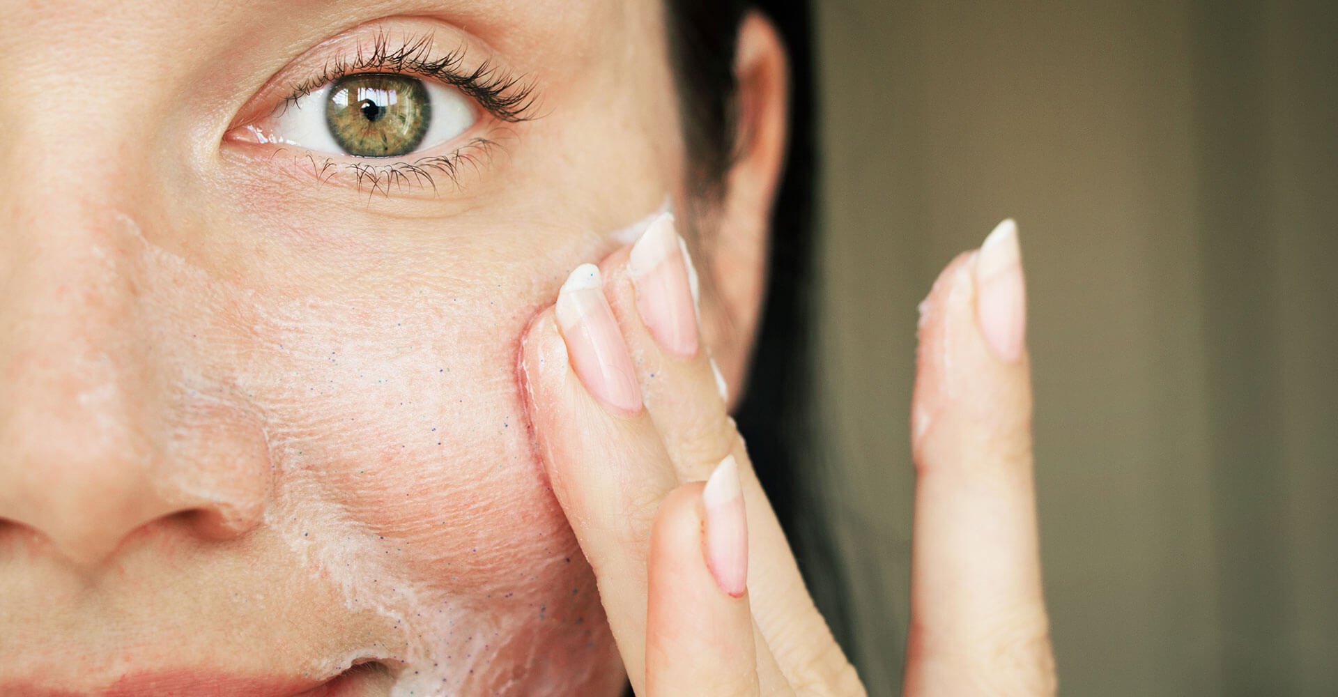 Pele ressecada: dermatologista explica como tratar a pele seca | L'Oréal Paris