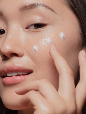 Rotina de skincare: saiba quais passos da k-beauty adotar nos seus cuidados