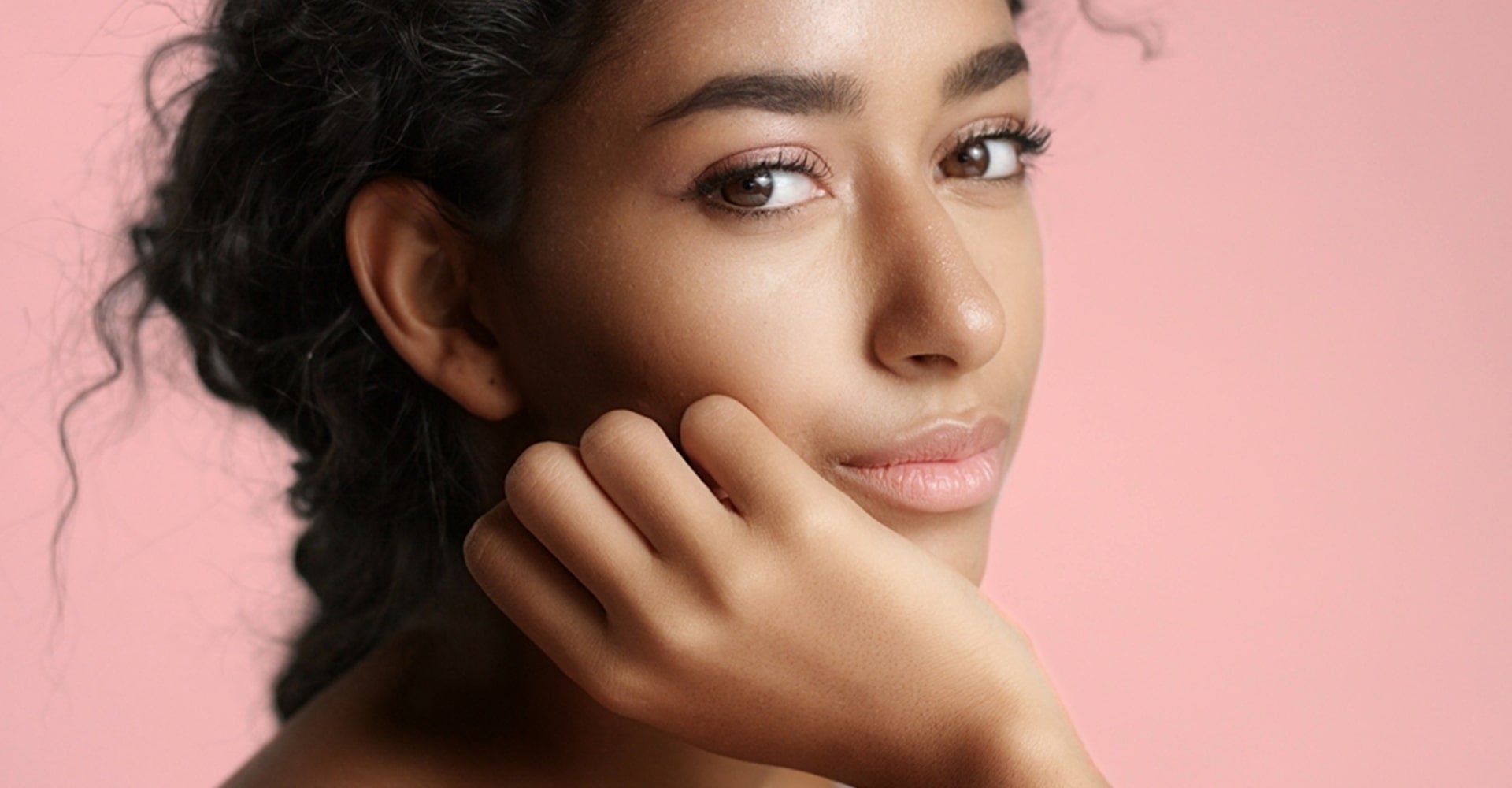 Ácido hialurônico: conheça os benefícios desse ativo para sua pele