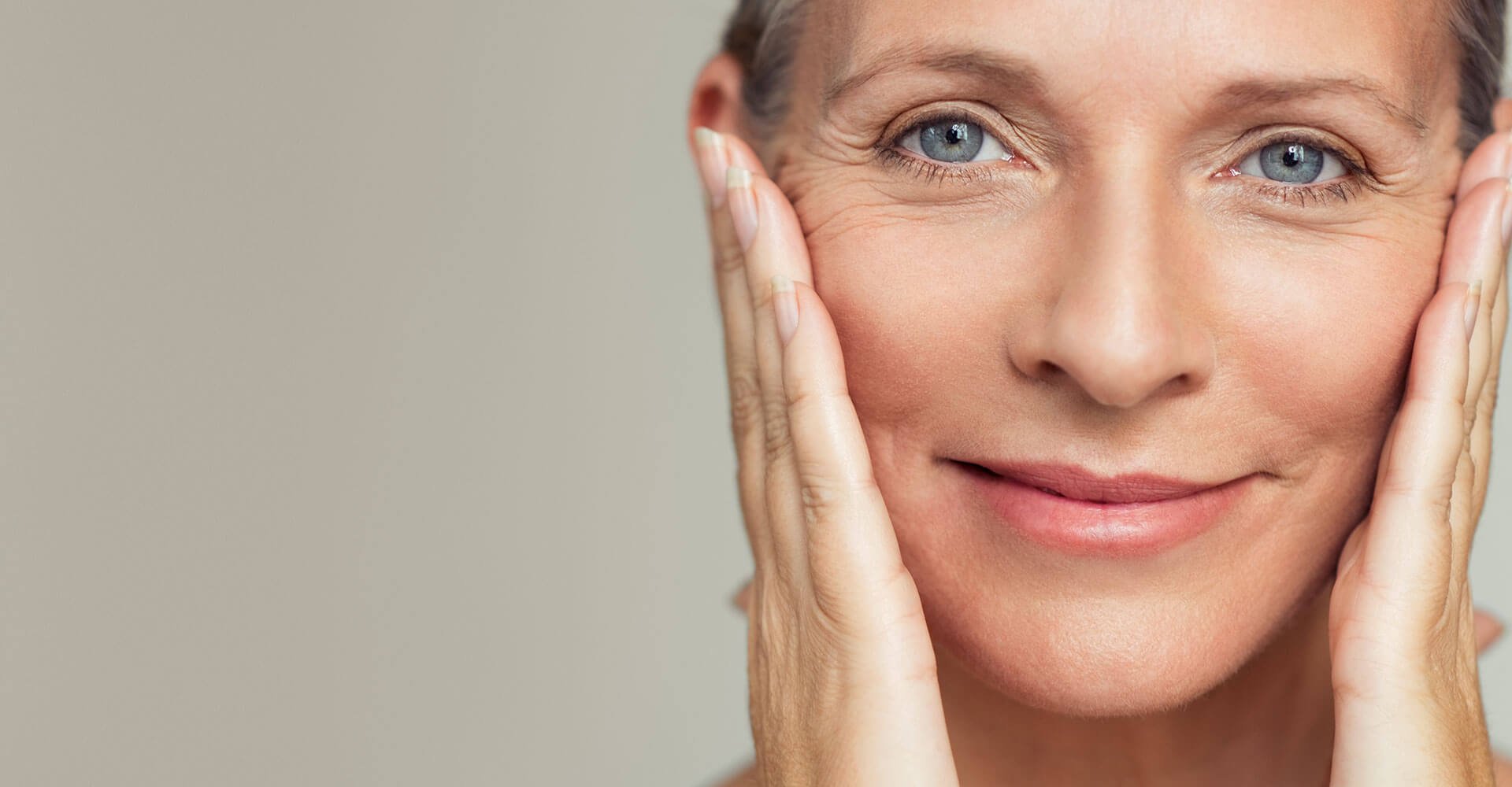 Descubra se o ácido hialurônico trata olheiras e pés de galinhas