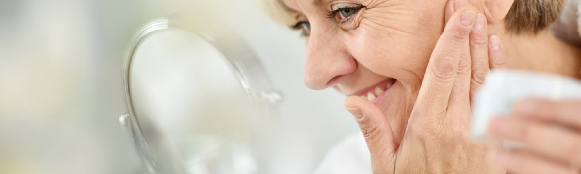 O que é fotoenvelhecimento e como evitar? Dermatologista explica