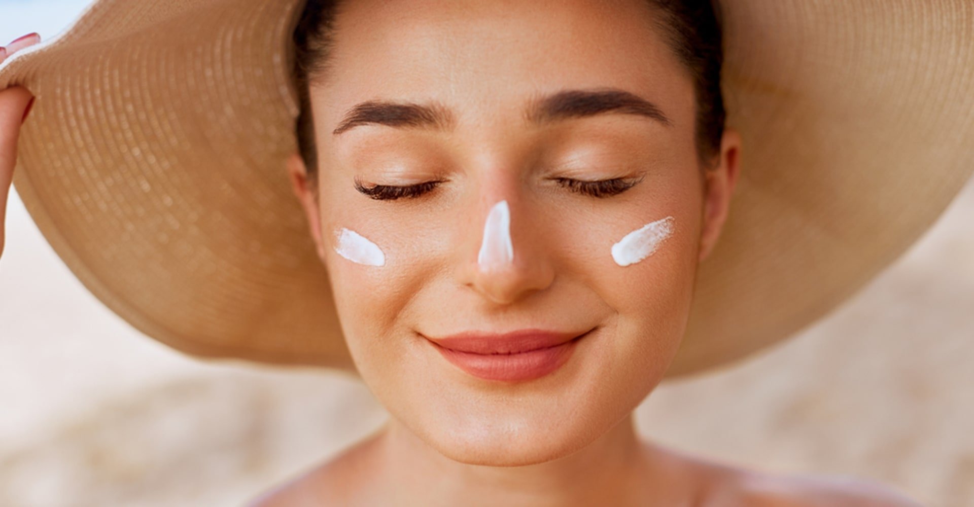 Posso usar protetor solar do corpo no rosto? Dermatologista explica