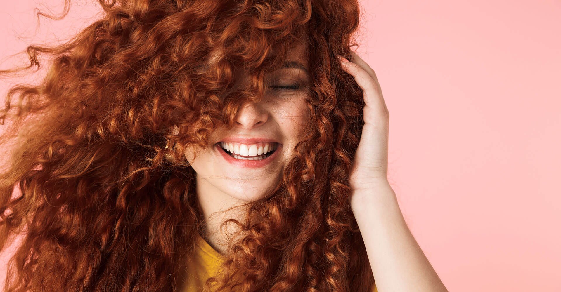 Imagem banner - Cabelo acobreado: entenda como chegar nesse tom e como cuidar | L'Oréal Paris