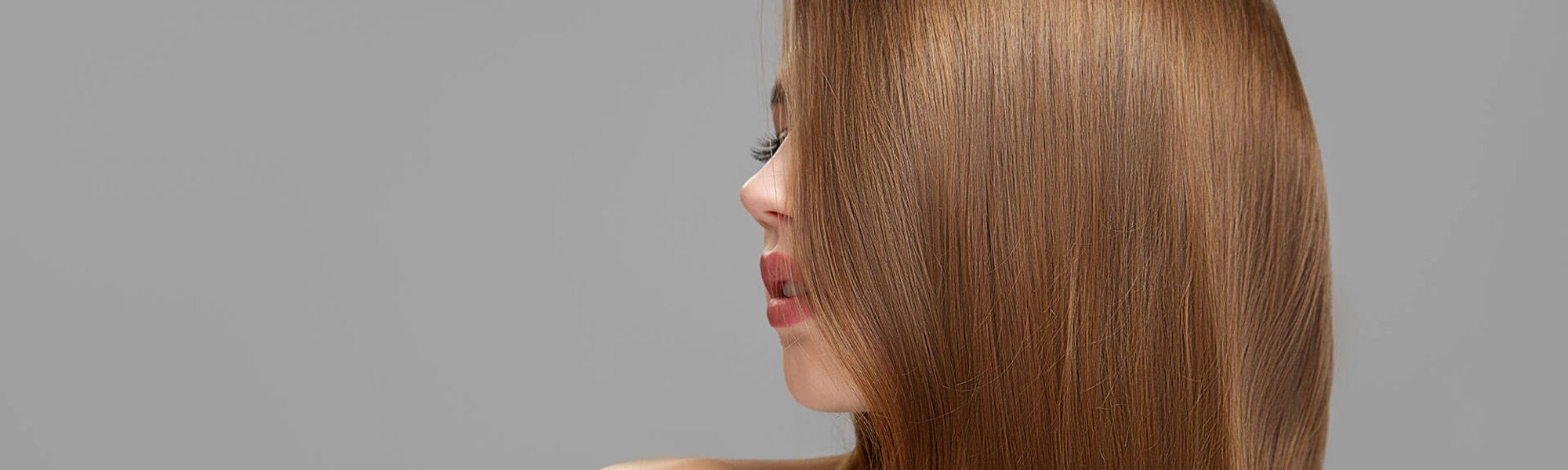 Imagem banner - Cabelo castanho claro: confira inspirações e saiba como cuidar | L'Oréal Paris