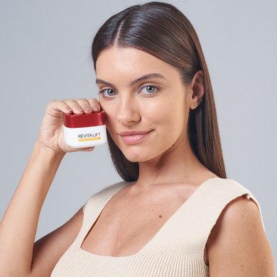 Conheça os produtos de skincare da linha Revitalift Clássico Cuidado Diurno